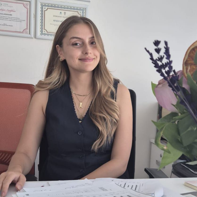 Feyza Yaren Şahiner-3