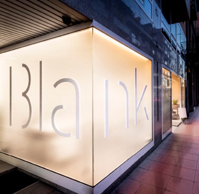 Sara Bounnaanaa Malhouf-2