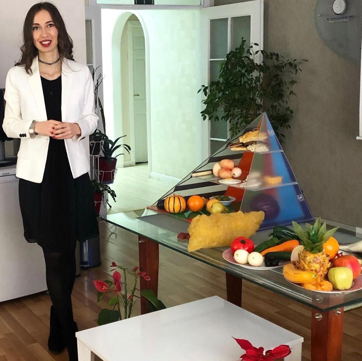 Nagehan Afşar-1