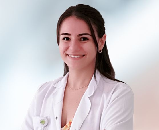 Ecem Özge Uray-1
