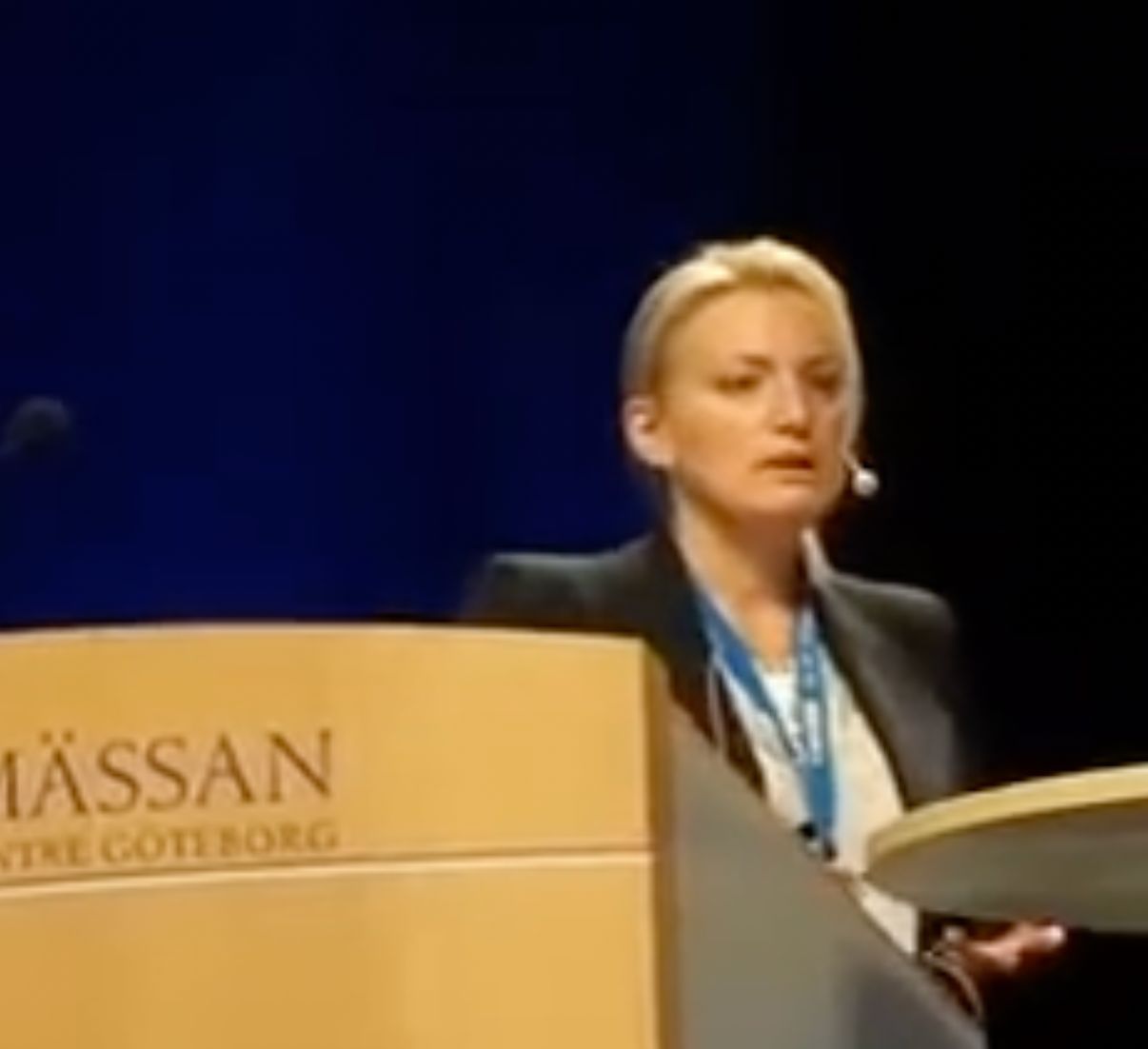 Kathrin Aprile Von Hohenstaufen Puoti-1