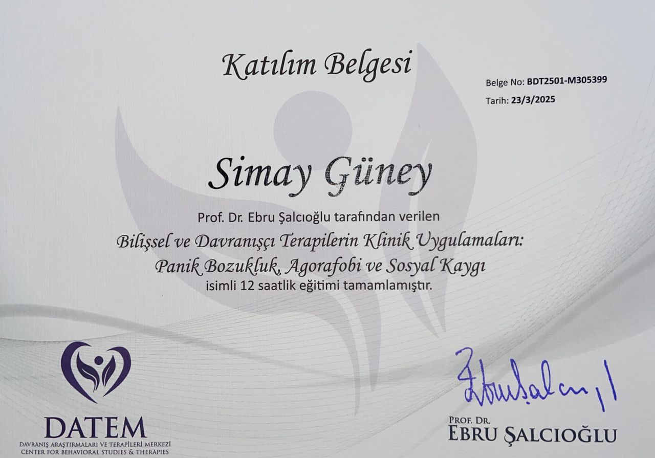 Simay Güney-17