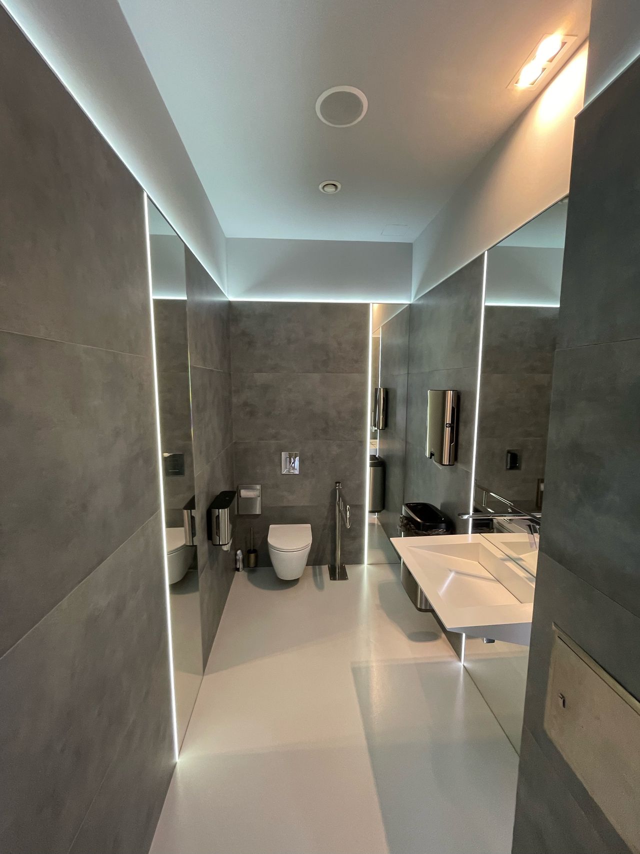 Cezary Pogorzelski-5