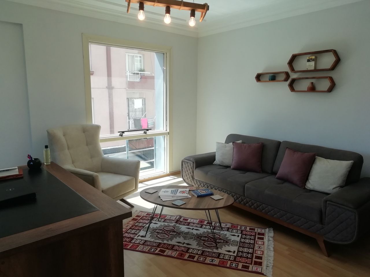 Hatice Kübra Güzeloğlu-5