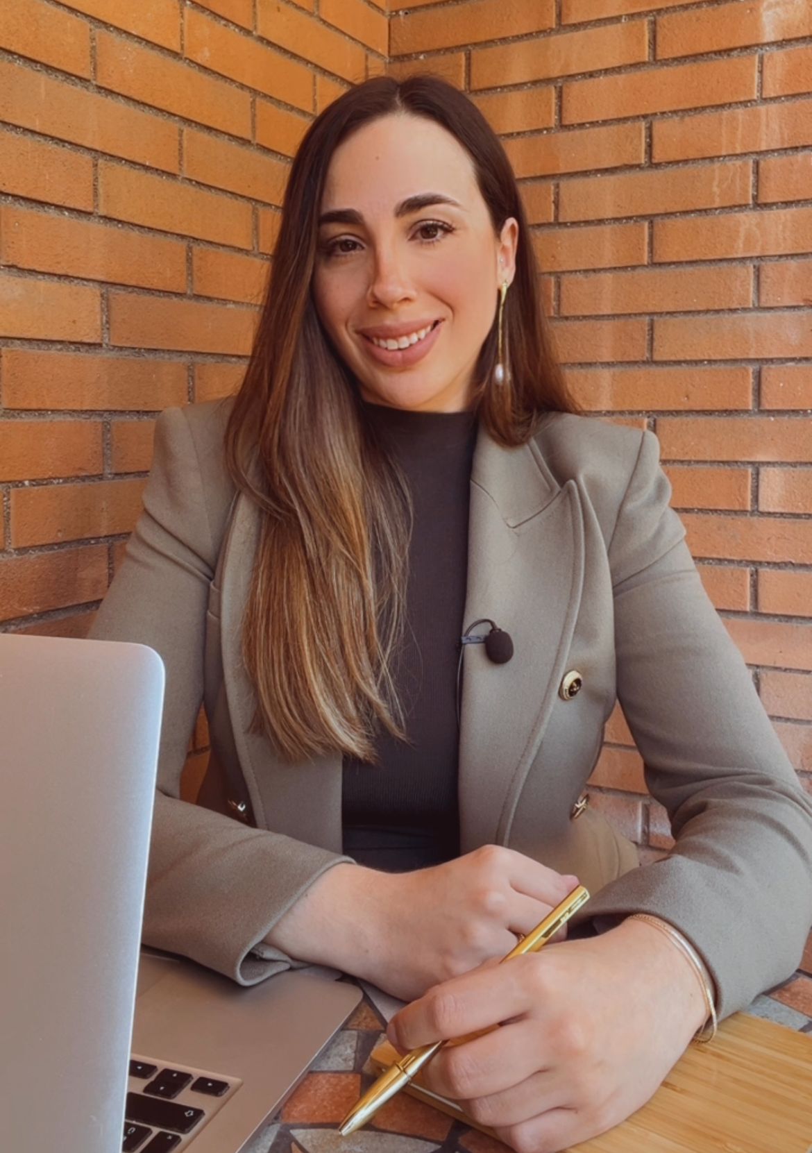 Amanda De Santi-0
