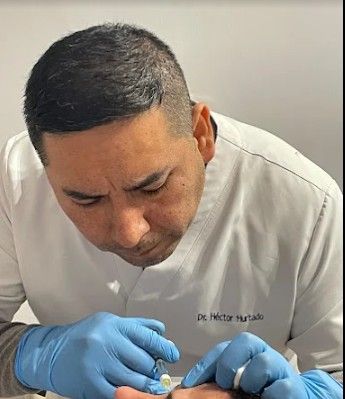 Héctor Hurtado - Medicina Estética.-3