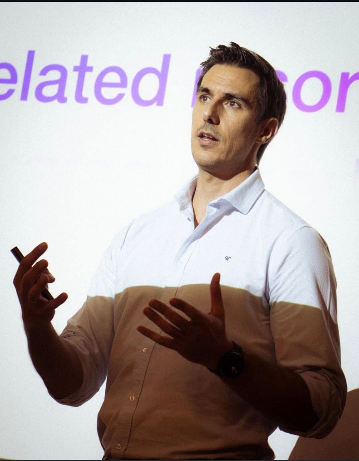 César De Gregorio González-2