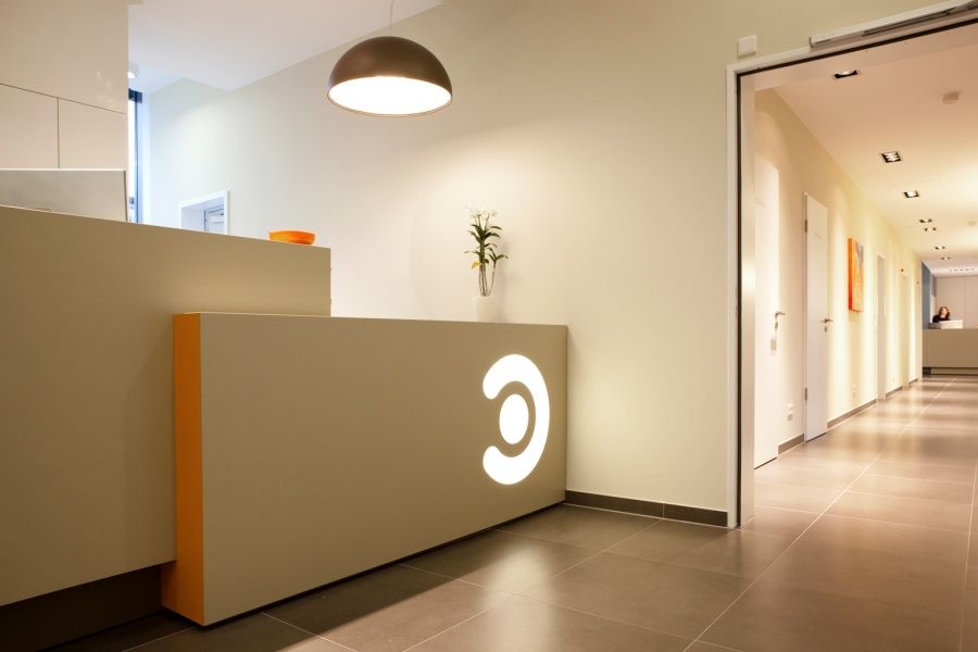 Prof. H.c. Dr. Med. Amir-M. Parasta-5