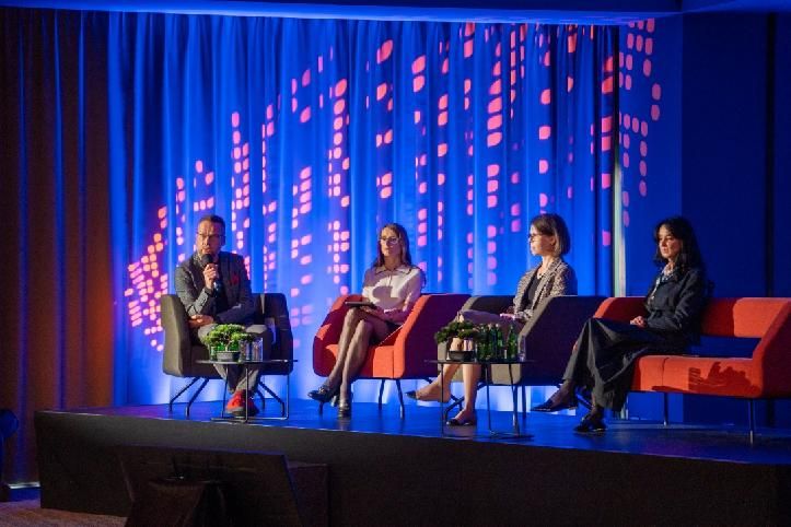 Karolina Kowalczyk-18