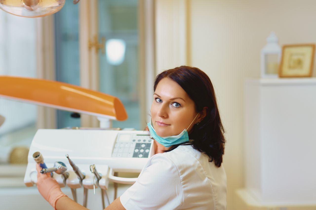 Elena Kondratyeva, Dis.-8