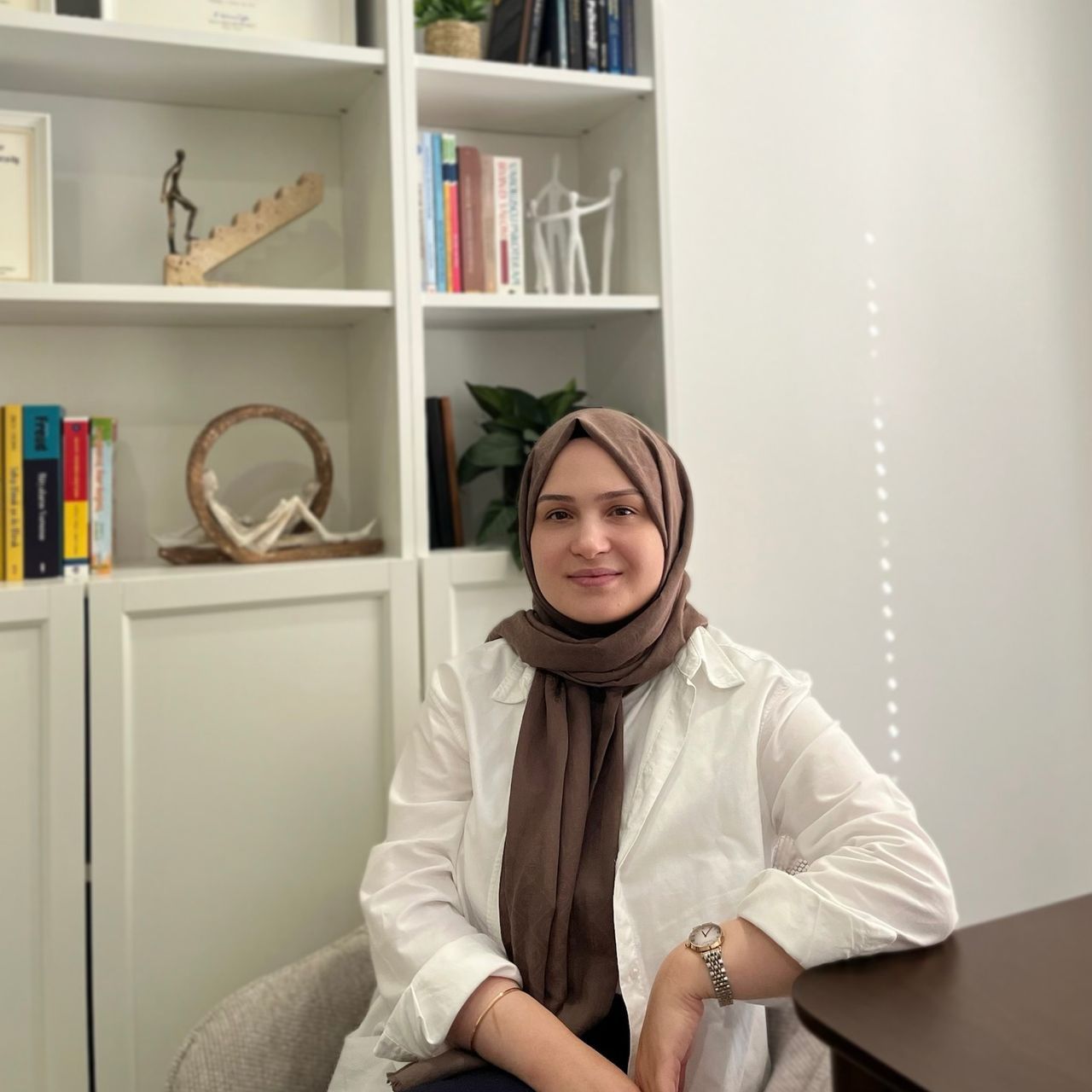 Özlem Nur Karakoç-0