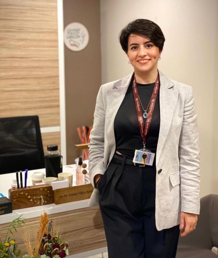 Zeynep Toksoy Karaşin-0