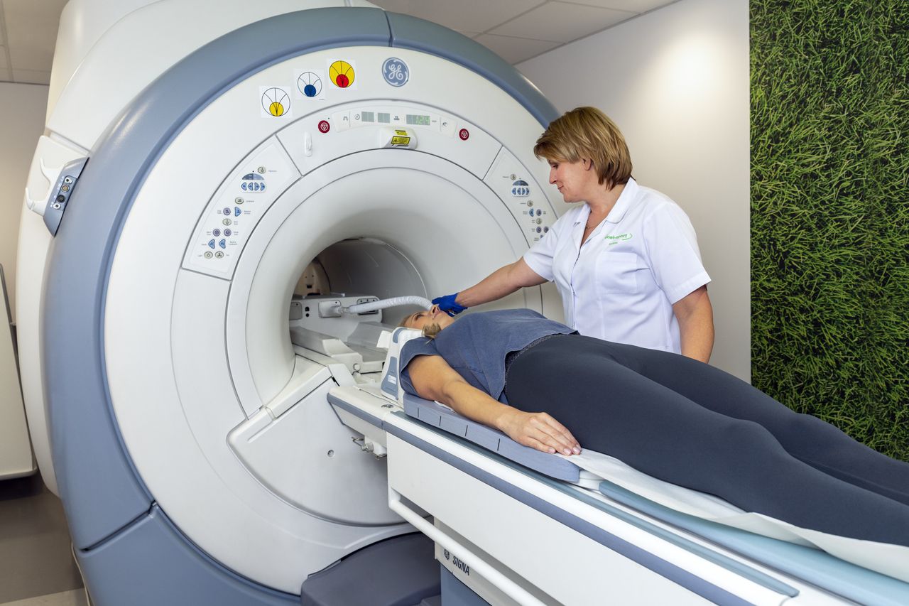Rezonans Magnetyczny Enel-Sport Łazienkowska-1