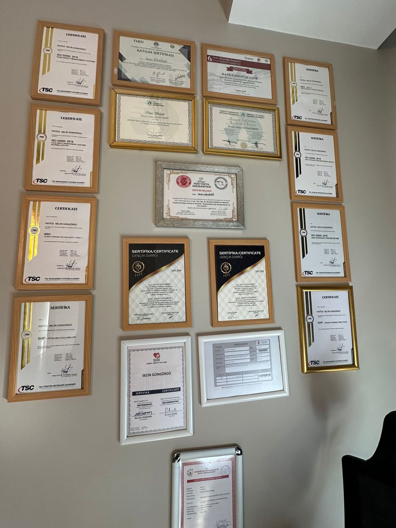 Selin Güngördü-11