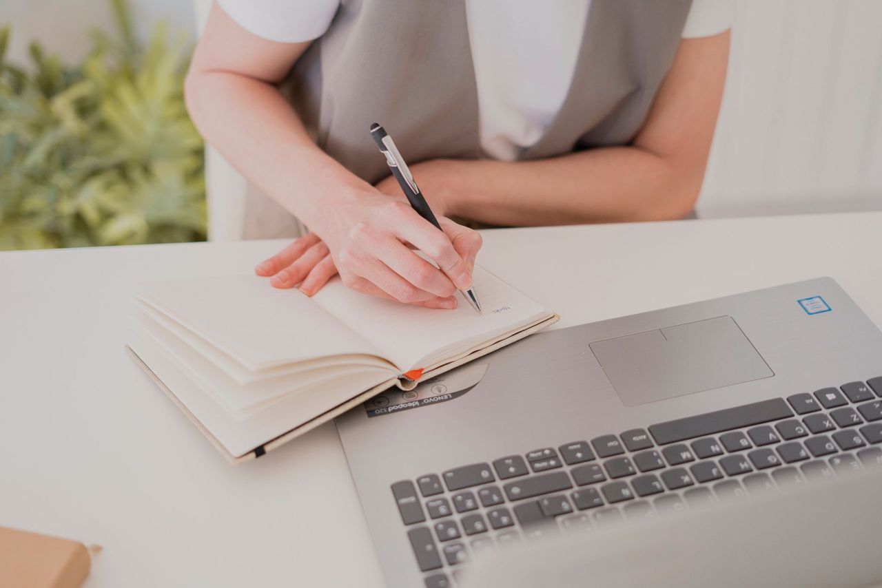 Irene Apiñániz Álvarez De Arcaya-1