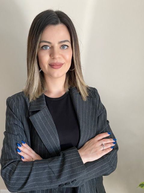 Beste Ergün Özel-8