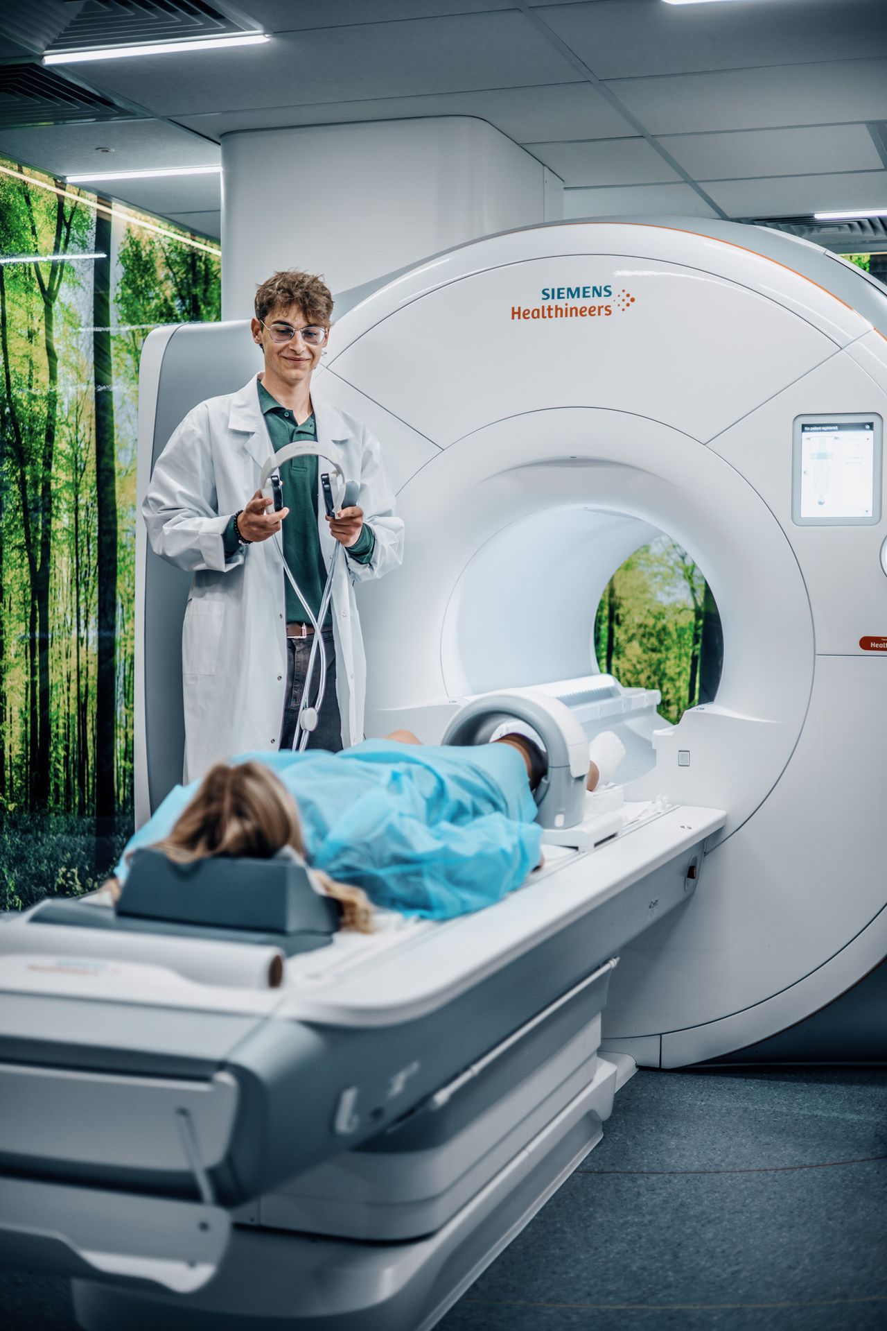 Rezonans Magnetyczny Enel-Med Centrum-0