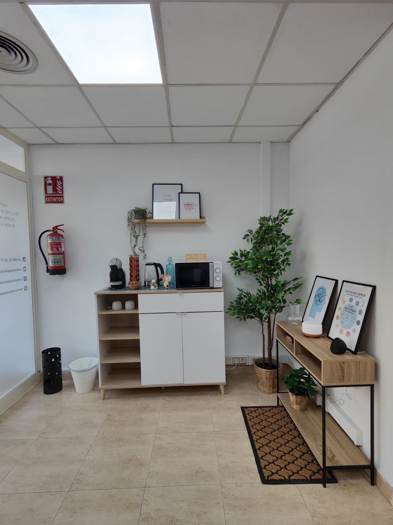 Eva Barjola Bizarro-9