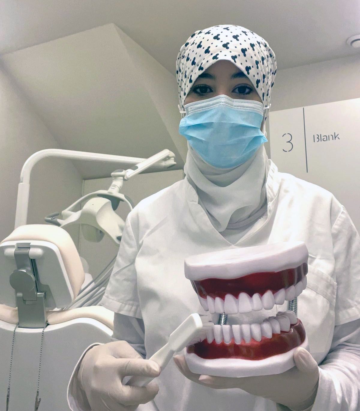 Sara Bounnaanaa Malhouf-0