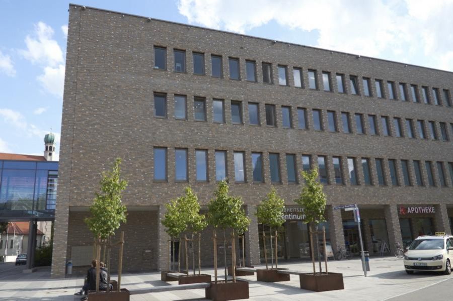 Waltraud Maria Ahr-5