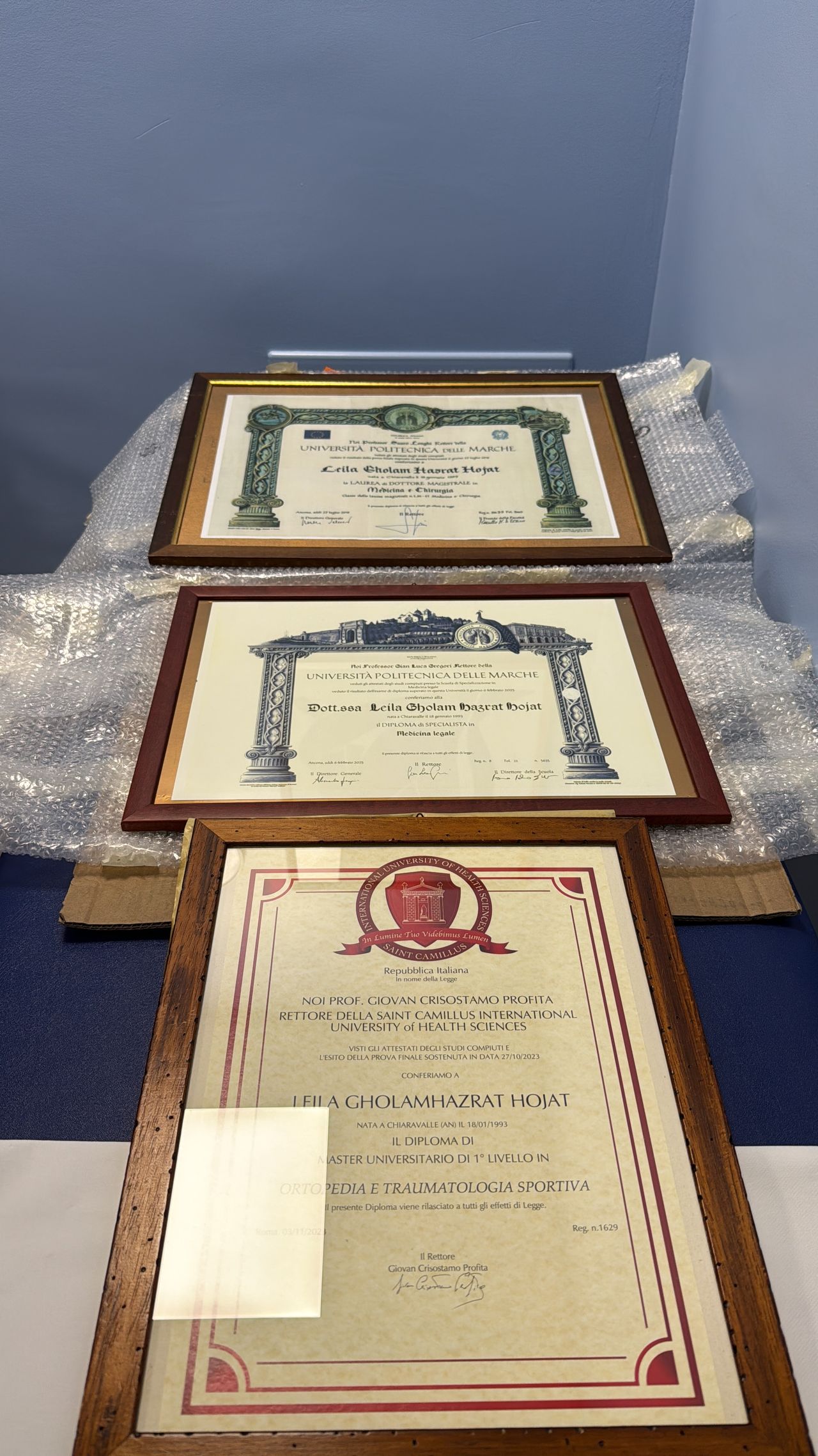 Leila Gholamhazrat Hojat-6