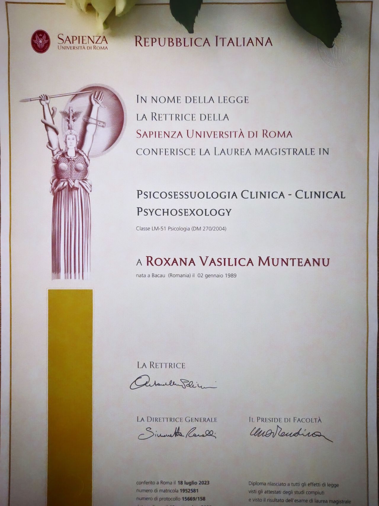 Roxana V. Munteanu-0