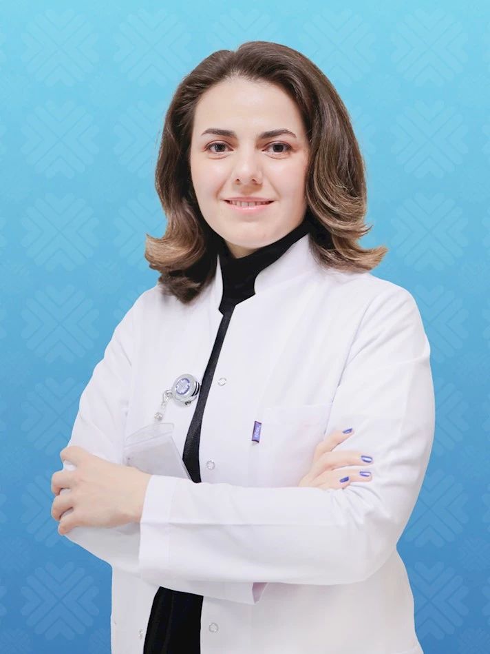 Tuba Lina Gülakar-0