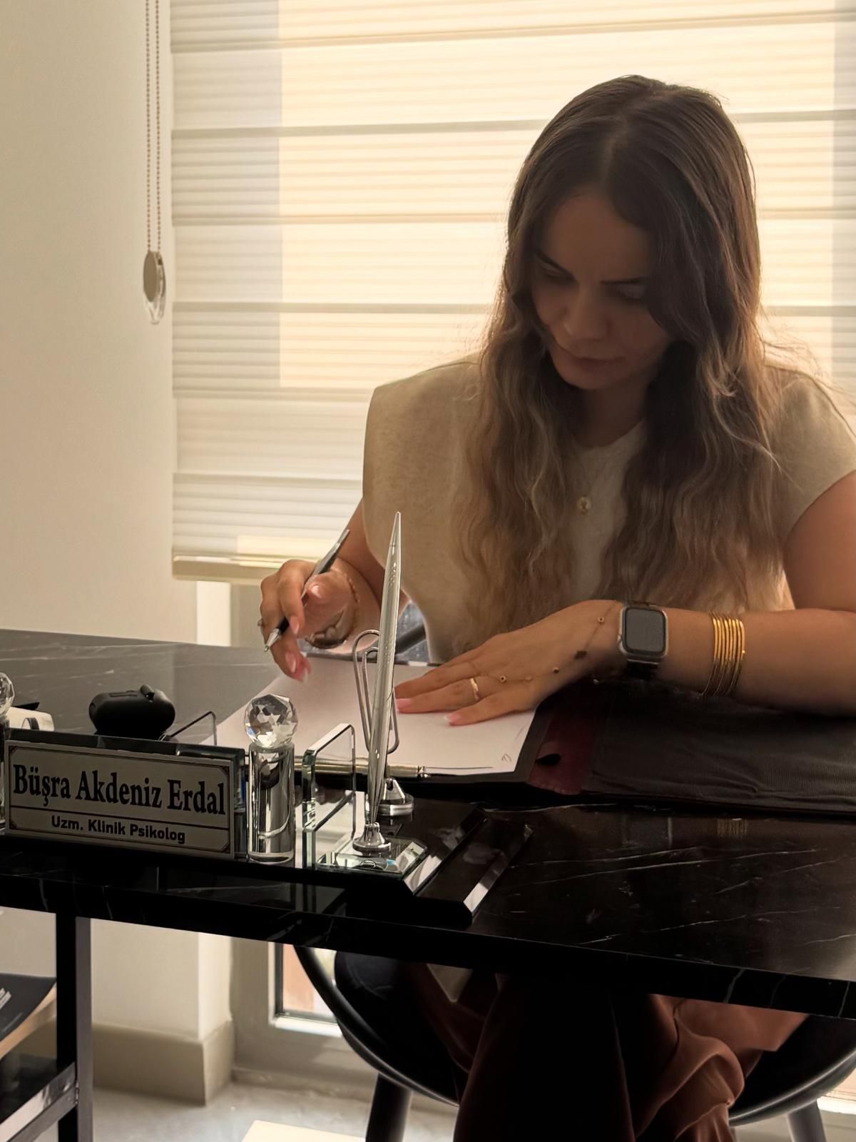 Büşra Akdeniz Erdal-12