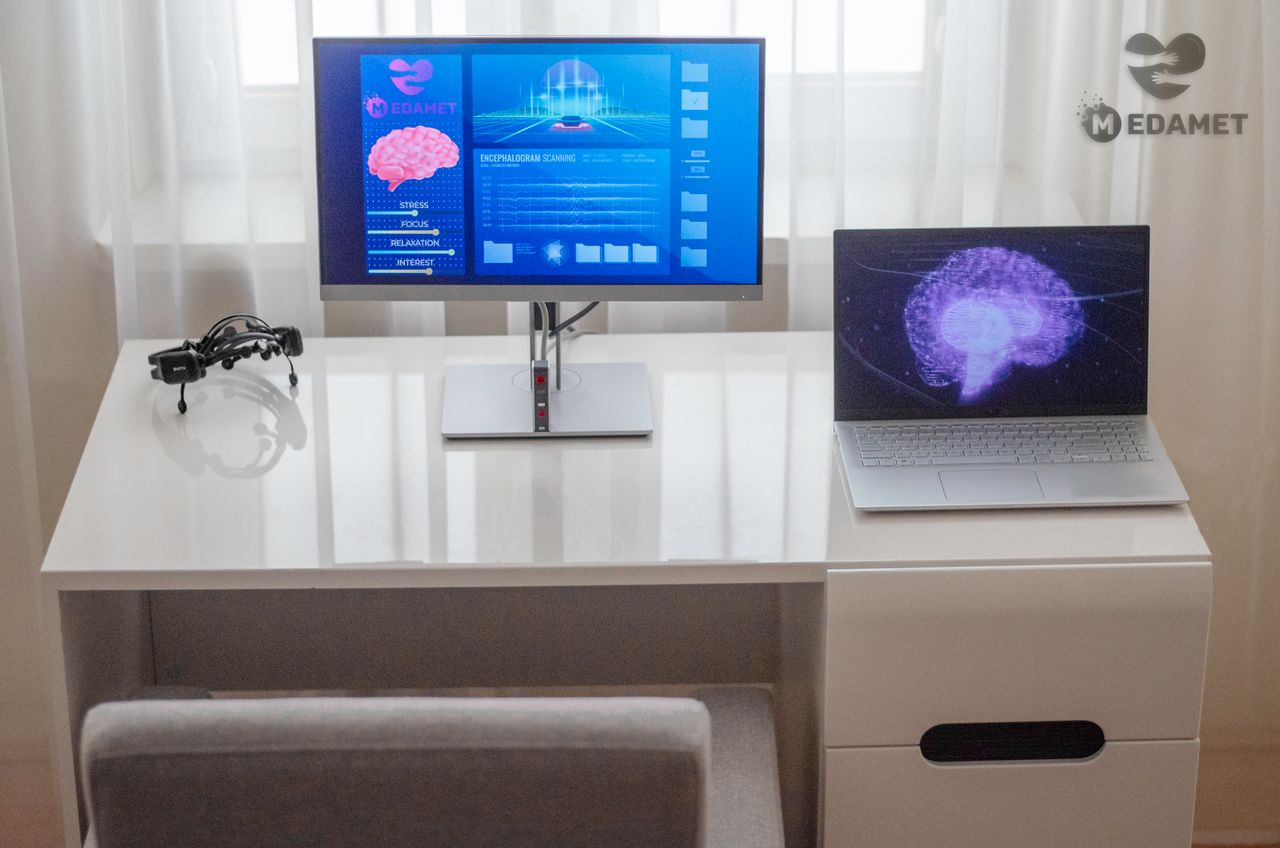 Karol Dobkowicz Ngondo-1