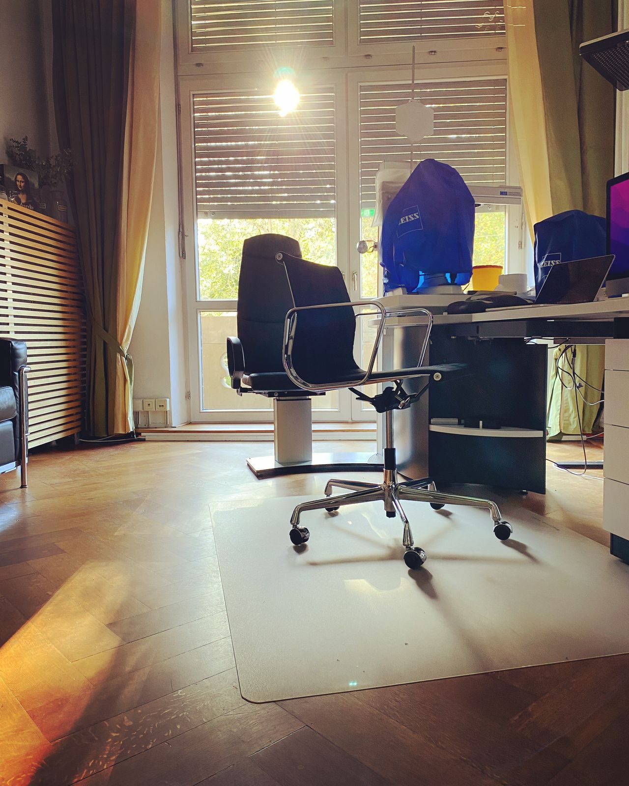 Dr. Med. Univ. Florian Auerbach Febo, Mhba-7