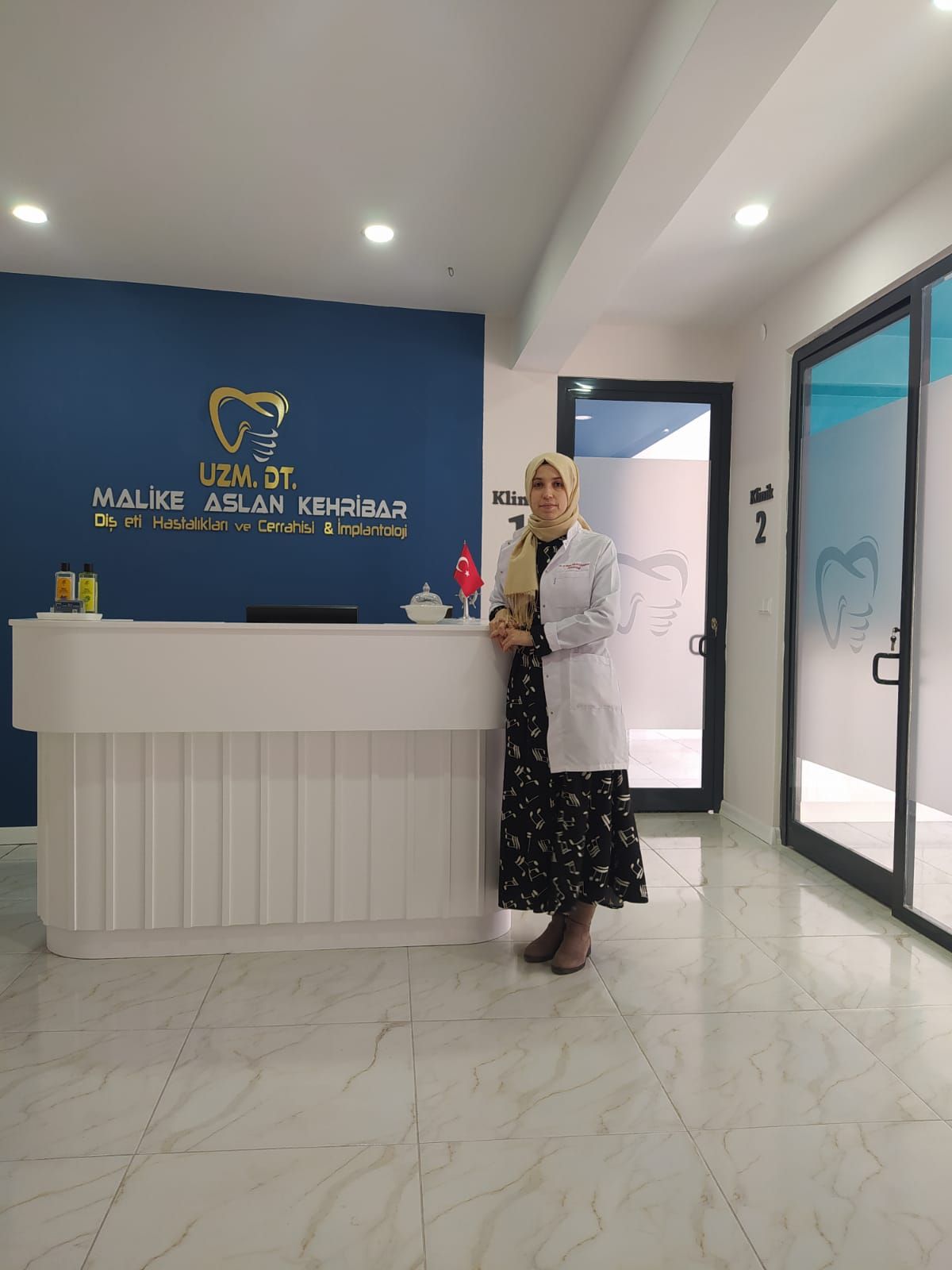 Malike Aslan Kehribar-2