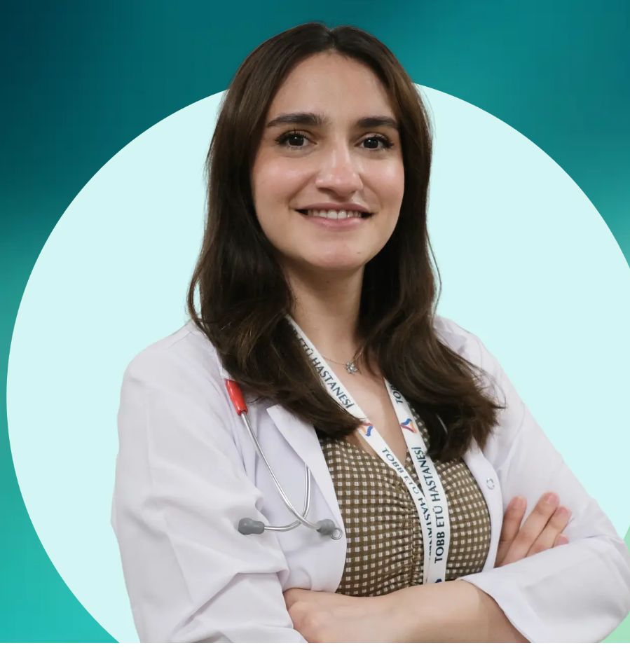 Kübra Güneri-0