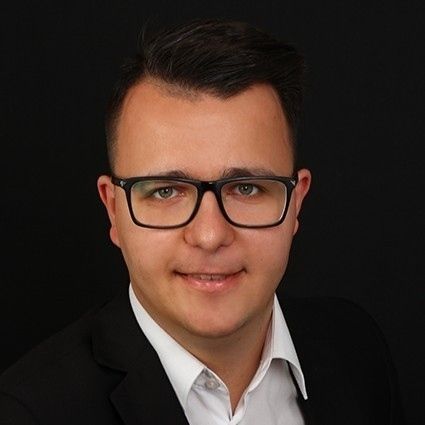 Dariusz Trzebuniak-0