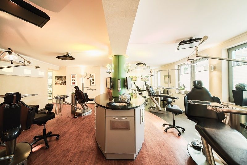 Mirko Van Den Bruck-3