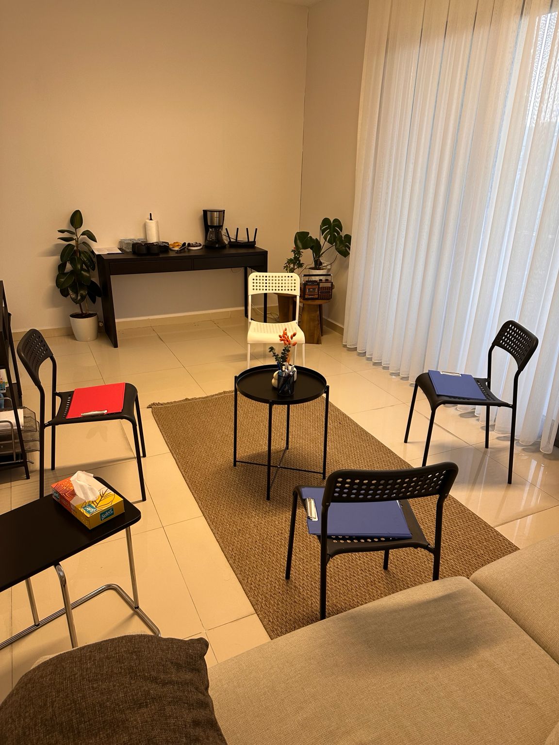 İdil Özgüçlü-16