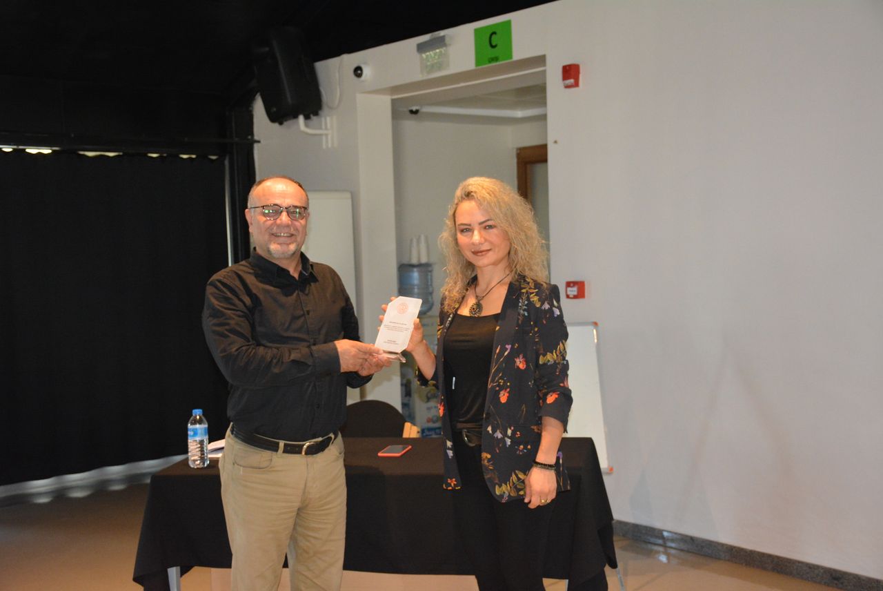 Işıl Göğcegöz-7