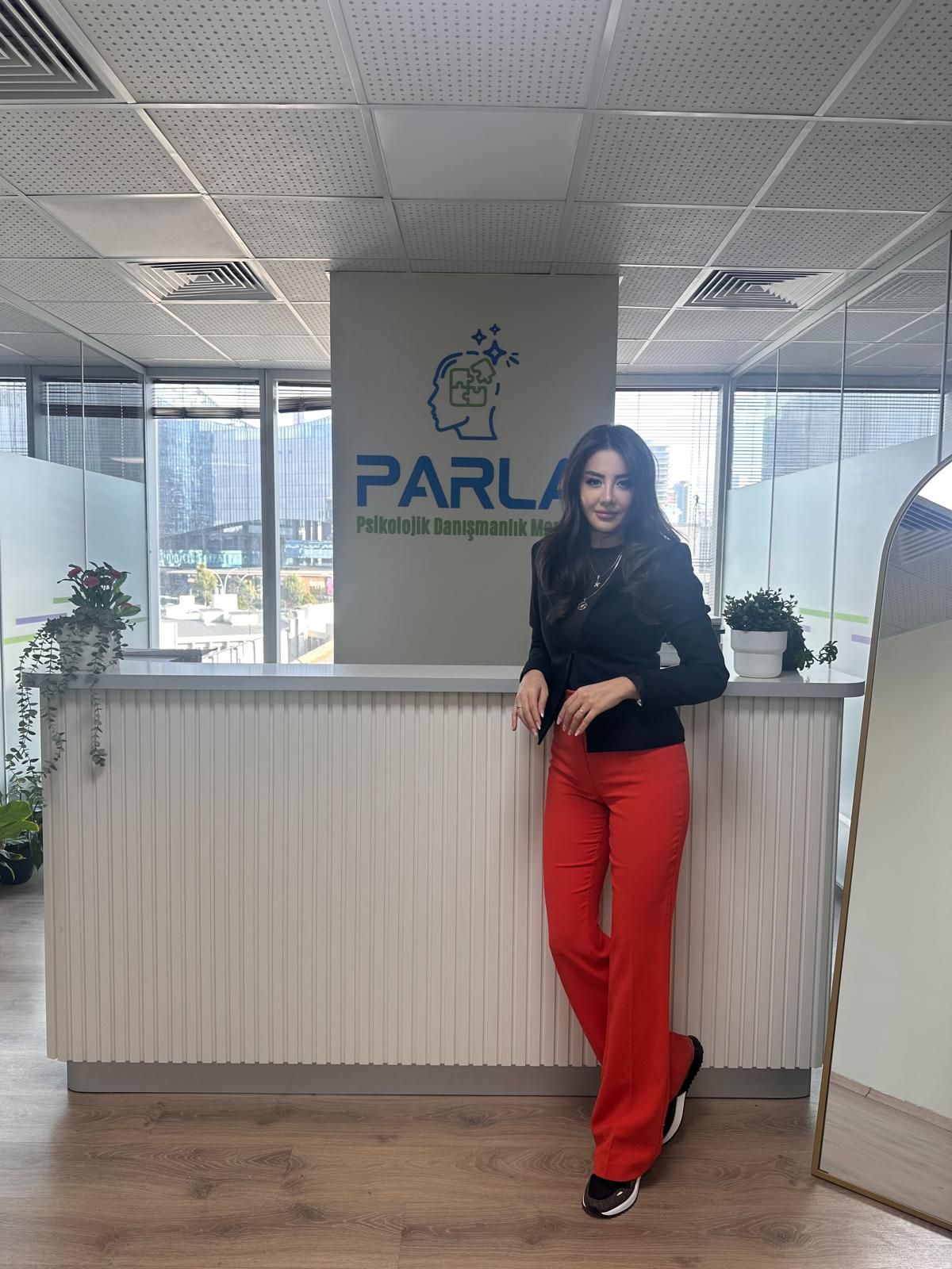 Kübra Şahin Oğuz-1