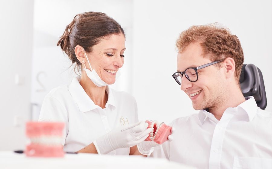 Claudia Sade Hoefert-1