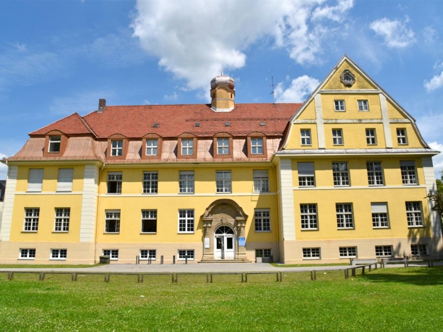 Dieter-Alois Brothag-Luger-0