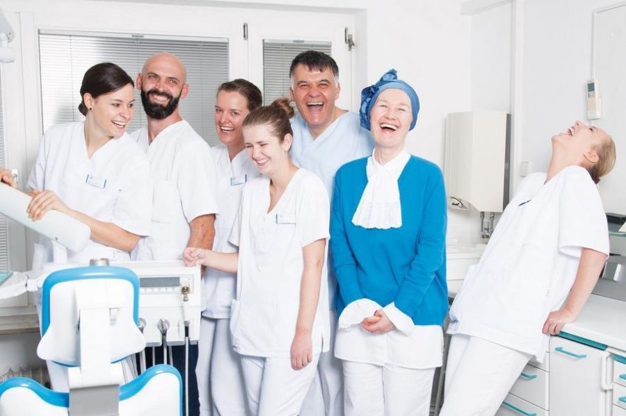 Dr.-Medic Stom. Obeida Kraemer-1