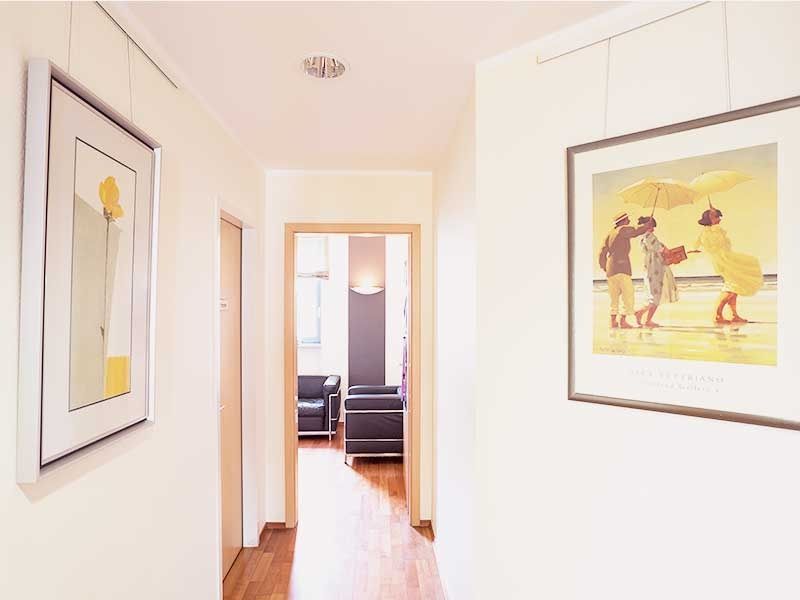 Nasrin Sabet-Gahromi-4