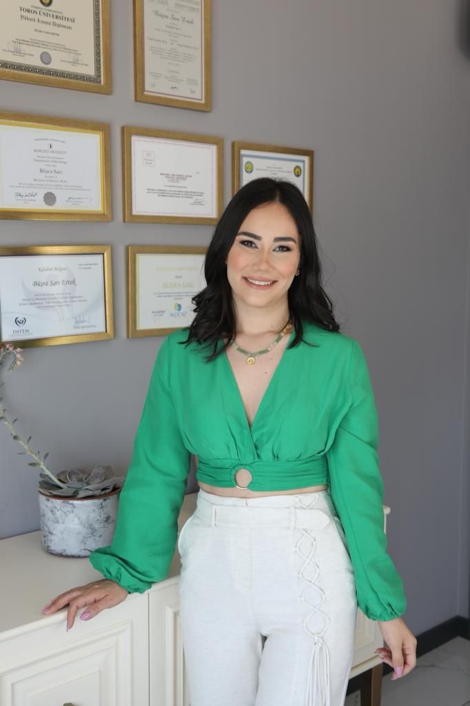 Büşra Sarı Ertek-3