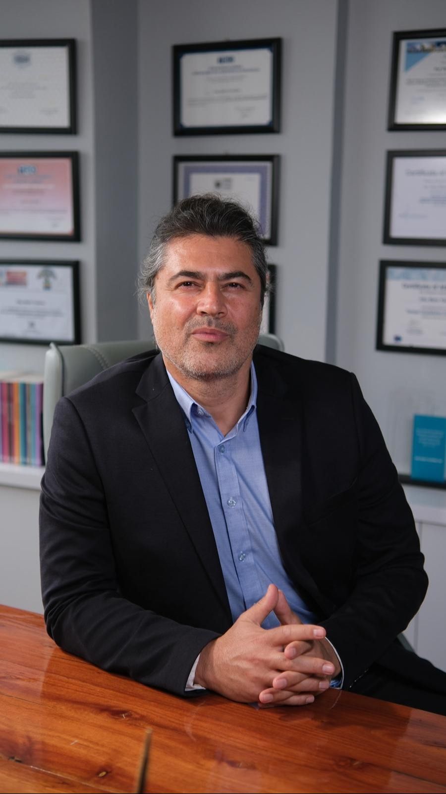 Özgür Çavdaroğlu-2