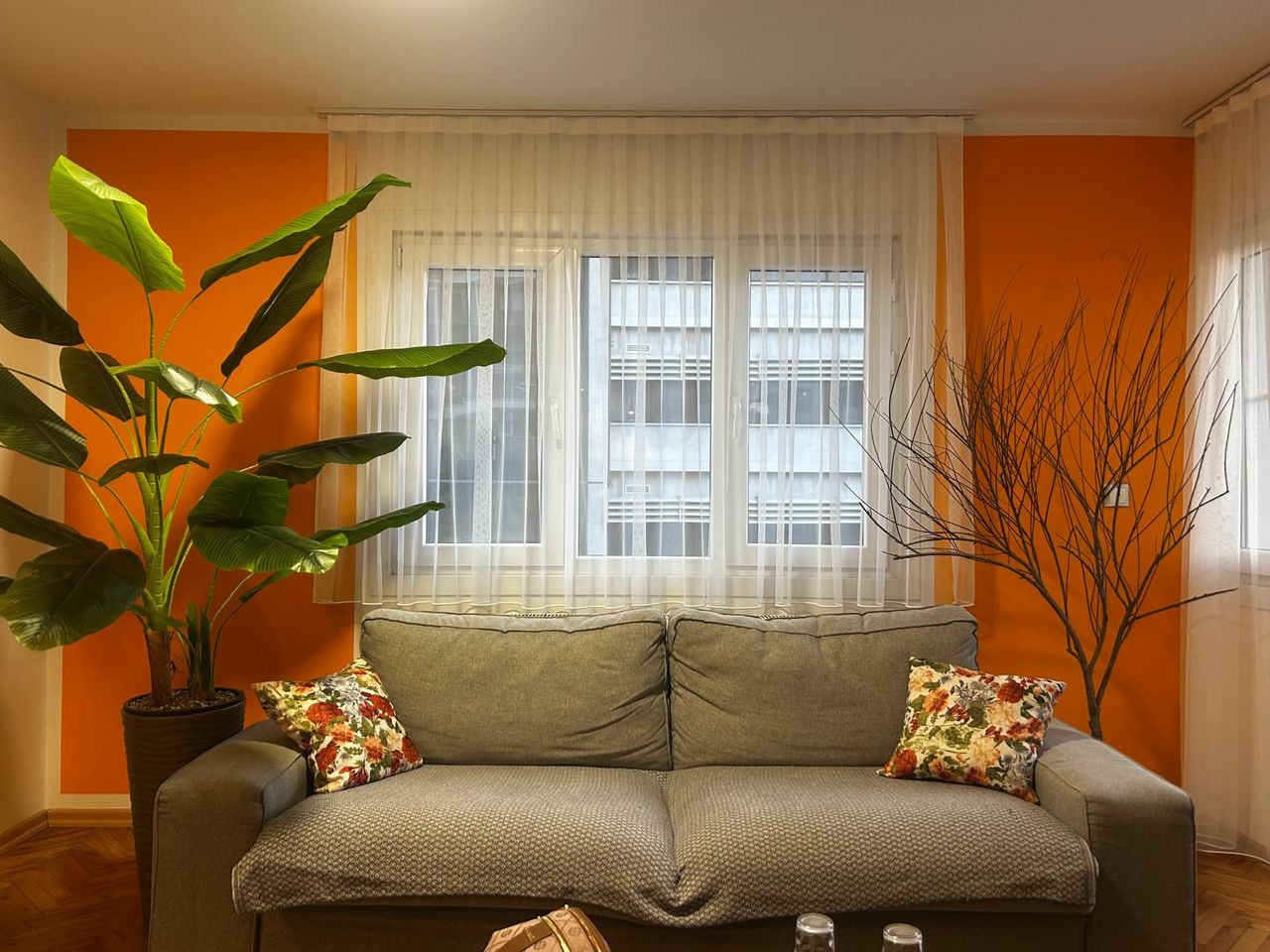 Gökçe İpeklioğlu-1