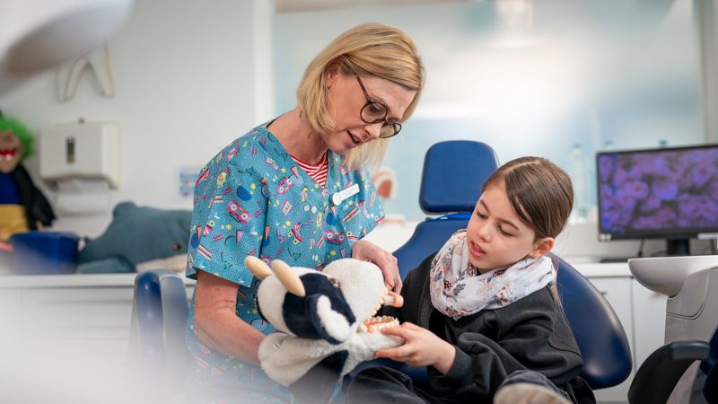 Gela Von Schutzbar-8