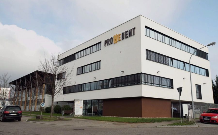 Bettina Maria Kriesche-1