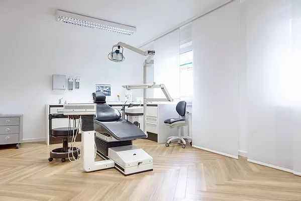 Anna-Victoria Von Laer-2