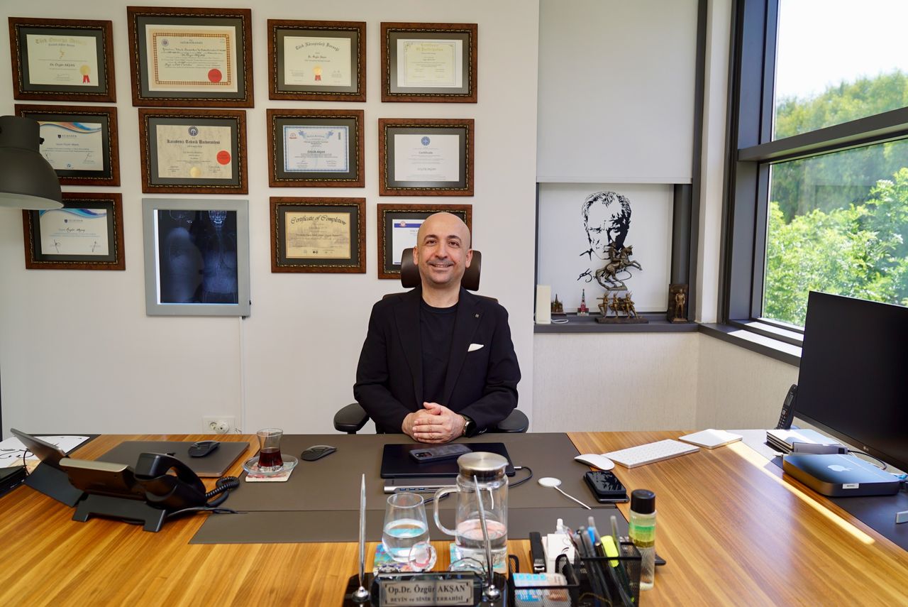 Özgür Akşan-6