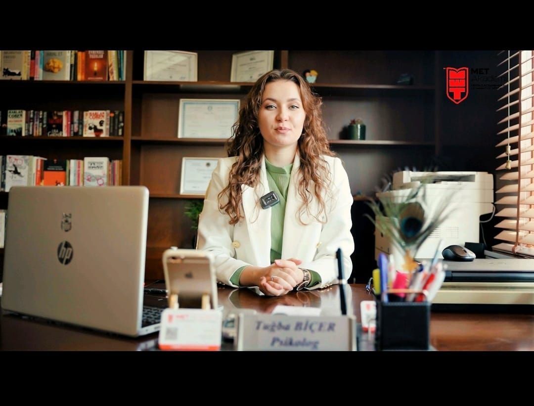 Tuğba Özsarıkaya-16