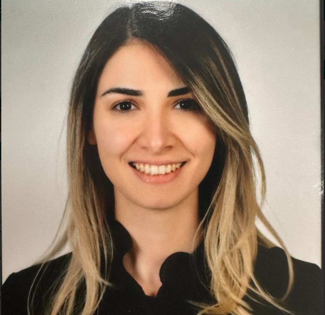 Reyhan Ece Arı-0